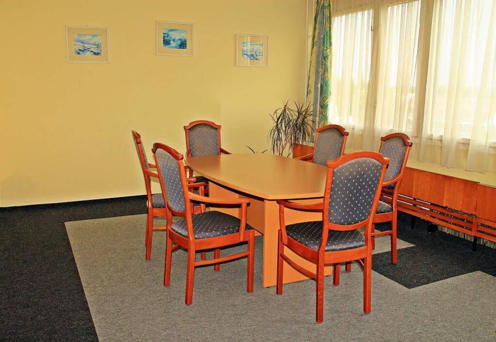 סופרון Hotel Szieszta מראה חיצוני תמונה