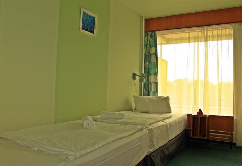 סופרון Hotel Szieszta מראה חיצוני תמונה